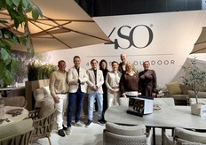 Het 4SO-team poseerde voor de foto; dit is de tweede keer dat het Nederlandse bedrijf exposeert op M&O.