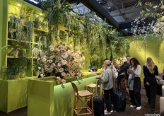 De kleurrijke stand van Silk-KA, zoals altijd!