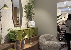 Volgens iemand van het Nederlandse Interior team deed dit type retrocollectie het uitzonderlijk goed.