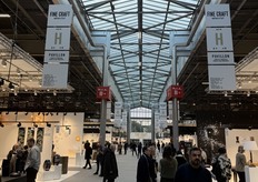 De afdeling fijne ambachten is altijd gevuld met jonge ontwerpers die hun projecten laten zien.