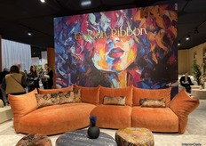 Golden Ribbon is het luxe, high-end nieuwe merk van Primavera. Zij stonden ook voor het eerst op de beurs en waren erg tevreden.