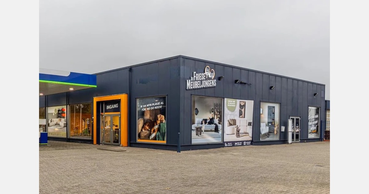 De Friese Meubeljongens heropenen volledig vernieuwde woonwinkel in Burgum