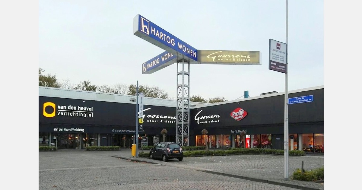 Ondernemers woonboulevard Utrecht 'betalen zich blauw' aan vergunningen