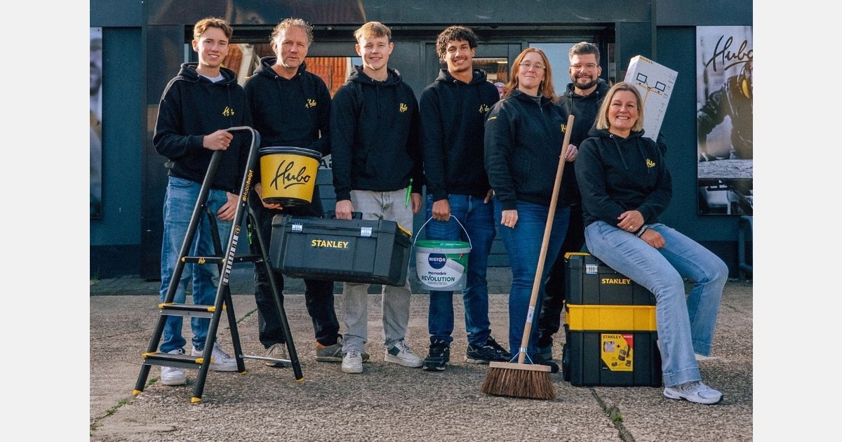 Theo en Jessica vieren 25 jaar Hubo Wervershoof