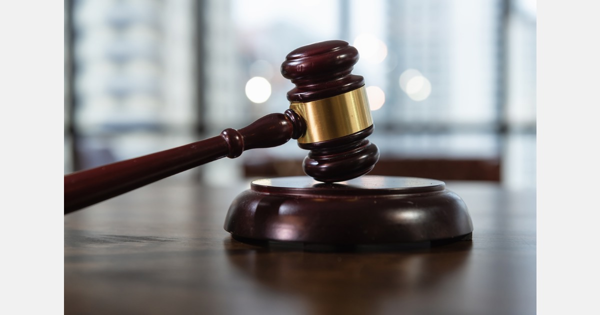 Tapijtfabrikant in Genemuiden verliest rechtszaak: gemeente mag bedrijfswoningen omzetten