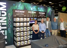 Wendy Deenen, André Hup, Kilian Audenaerde, Martijn Riphagen en Rob Tax waren namens Platinum Parasols van de partij in Keulen.