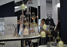 De Franse ontwerper Philippe Starck heeft voor Maison Berger Paris een collectie ontworpen met een tijdloze lijnvoering.  Voor de vormgeving liet Starck zich inspireren door het glaswerk uit de oude apotheken. De nieuwe collectie was voor het eerst in Parijs te zien.
