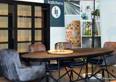 De meubelen van I-Catchers stralen voor de laatste keer op de vakbeurs Meubelhart Beusichem.