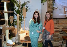 Cynthia Korthagen en Mariël Potjes stonden namens JoJo Living voor het eerst op Trendz. Het jonge bedrijf staat voor unieke duurzame teakhouten meubels en accessoires uit Indonesië voor een eerlijke prijs.