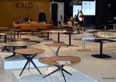 Een primeur voor Kalo Living. Voor het eerst neemt het jonge meubelbedrijf deel aan een internationale beurs. Aan het publiek werd het meubilair, dat in een eigen fabriek geproduceerd wordt, gepresenteerd.