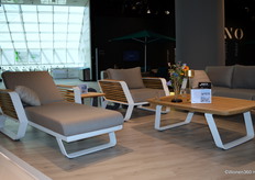 De collectie Wing van Higold. Onlangs ontving de serie nog een Red Dot Design Award.