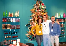 Pauline De Noten, Nicolas Larosse en Jan van Eldere presenteerden namens Goodwill M&G de drie meest populaire thema’s voor de Nederlandse markt: The Santa Express, Jingle Blue en Winter Logde.