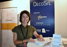 Daphne Renier (Product Manager Textiles) gaf namens de organisatie Fedustria tekst en uitleg over de vakbeurs Decosit.