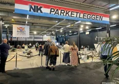 Grote belangstelling voor het NK Parketleggen dat dinsdagmiddag 26 september plaatsvond. 