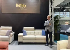 Francesco Priore, export manager van Reflex notte stond op de beurs met verschillende slaapbank-modellen.