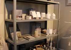 De nieuwe huisaccessoirescollectie van Leeff met neutrale tinten.