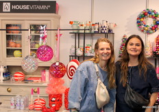 Leony Dolk (links) en Ilse van der Wal zijn sinds 2025 het agentschap Studio Verge begonnen. Housevitamin is een van de eerste samenwerkingen voor de twee dames, maar er zijn nog een aantal plaatsen over voor meer merken.