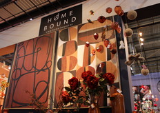 De donkere tinten waren het thema in deze hoek van de stand.