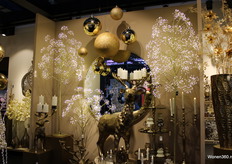 Goud is een van de opvallende kleuren bij Decostar.