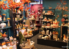 Dekoratief met veel oranje in de najaarscollectie.