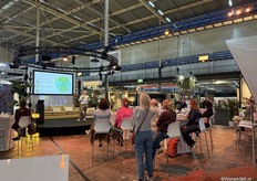 In het midden van de beurshal werden ook trendlezingen gegeven.