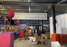 Een blik op de 'Incoda's Student Stage', waar meerdere producten van studenten gepresenteerd waren.