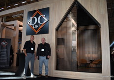 Martijn Werkman en Peter van den Bosch van DC Line, een gordijnatelier en leverancier van raamdecoratie met focus op maatwerkoplossingen. Op de eerste dag kreeg het bedrijf de meeste leads. De schuine jaloezie was erg in trek.