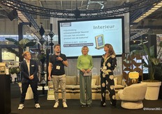 De prijsuitreiking van de circulaire prijzen.