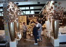 Danny Mouws (links) van Stylerz in een gezellig onderonsje met bezoekende klanten.