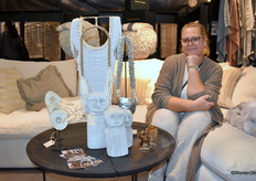 Kristel Zoontjes van Magazijn Breit, een groothandel in natuurlijke decoratie producten afkomstig uit het verre oosten, toonde in de stand van Winterhome een selectie producten.
