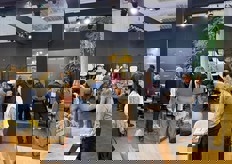 Een drukte van belang bij Maxfurn, dat qua omzet een zeer goede beurs draaide.