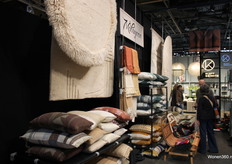 De nieuwe collectie is ontworpen door Anneke, de vrouw van Maurice, die de collectie inmiddels al verkoopt in zijn stand.