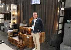 De fontein van In&Outdoor samen met Claude Aug.