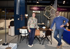Gisella Groenewoud van ANVIA, IYO by Ferrolight en JAPTH met Matthijs Pos van Galvanitos, samen in 1 stand.