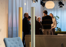 Voor het eerst presenteerde Artifort de F507 fauteuil van ontwerper Geoffrey D. Harcourt. Een nieuwe mid-size draaifauteuil die voortbouwt op het geliefde erfgoed van de F504 en F506 series.