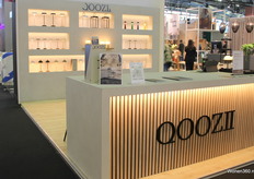 De stand van Qoozii.