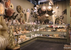 De kerstcollectie van HBX Natural Living met grote en kleine accessoires.