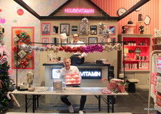 Eigenaren Mischa van Raam (boven) en Thomas van Rossum in de de stand van Housevitamin.