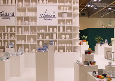 De Friese en Duitse serviesmerken.