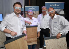 De mannen van Forbo Flooring Systems houden wel van een geintje... Zij hadden tijdens deze leveranciersbeurs enkel en alleen oog voor de nieuwe collectie van Novilon.