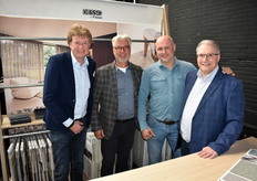 De mannen van Desso Tarkett, met v.l.n.r. Jan, Roel, Arnold en Robert. Collega Marco de Vos was er ook, maar niet op het moment van de foto...