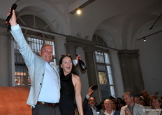 Directeur Jan Blok van BLOK Plaatmateriaal en Art Director Carina Riezebos ontvingen de Jubileum Award.