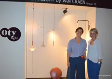 De mooie collectie van het Belgische Oty Light werd toegelicht door Jaqueline Janssen en Elise van Craen.
