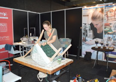 De vakschool voor hout, meubel en interieur hield een wedstrijd meubelstoffering.