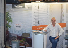 De stand van groothandel Wehlton Shutters & Blinds werd vertegenwoordigd door onder andere Tom Witziers. Het bedrijf demonstreerde de betaalbare elektrische shutters en jaloezieën.