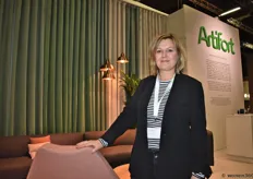 Susan Kruidenier (verkoper export) van Artifort, een merknaam waaronder designmeubelen gemaakt en verkocht worden.