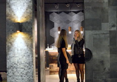 Er heerste een gezellige drukte in alle stands. 