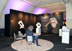 Een blik op de kunstwerken die getoond werden op de eerste verdieping.