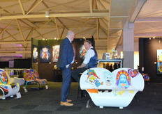 Op de eerste verdieping was een kunst galerie gerealiseerd, waar diverse kunstenaars hun creaties presenteerden aan het grote publiek.