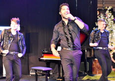 Verschillende artiesten amuseerden de bezoekers, waaronder Richy Brown.